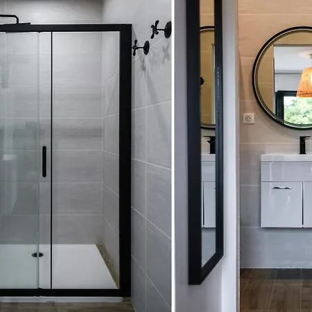 Très Belle à Avec Piscine Chauffée Villa Ghisonaccia