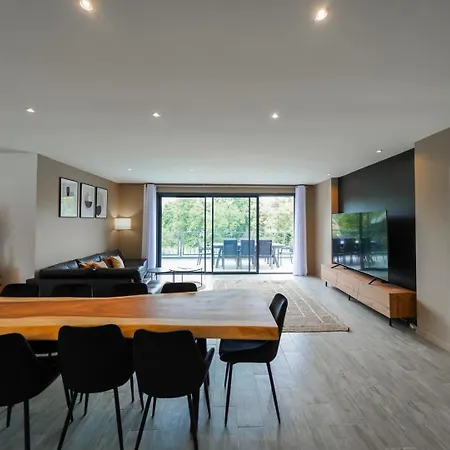 Très Belle à Avec Piscine Chauffée Ghisonaccia