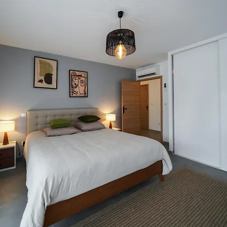 Très Belle à Avec Piscine Chauffée Villa *