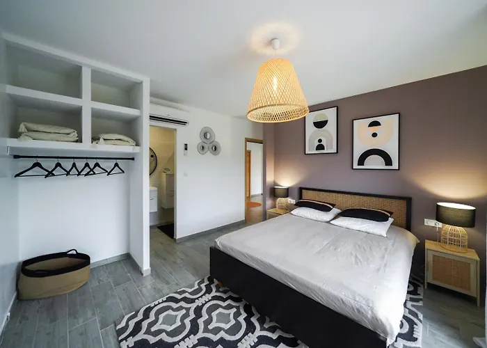 Villa Tres Belle A Avec Piscine Chauffee