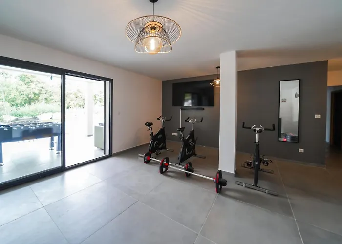 Villa Tres Belle A Avec Piscine Chauffee Ghisonaccia